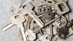 Gooi oude sleutels in geen geval weg: 5 geniale ideeën om ze in het dagelijks leven te gebruiken